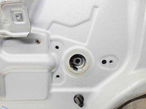 Foto 3ª: Elevalunas Eléctrico Delantero Izquierdo Ford Focus AMBIENTE D) BERLINA 115CV 85KW [KKDA] (2009)