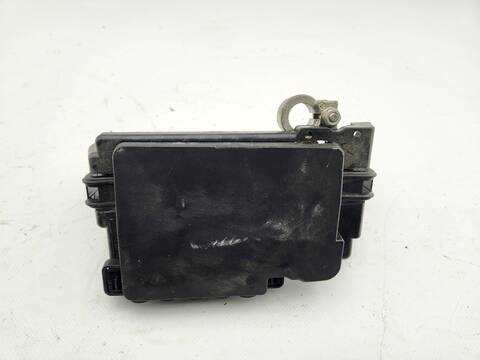 Caja Reles Fusibles Volkswagen Polo LIFE 95CV 70KW