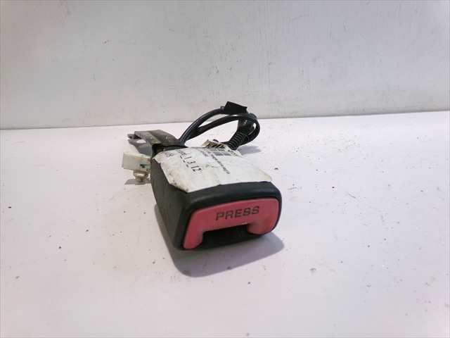 Cinturón Delantero Derecho Toyota Prius 1.8 G HIBRIDO 2009-2012