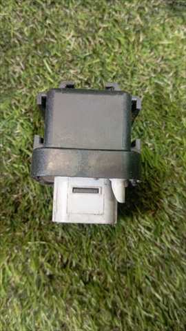 Foto 2ª: Caja Reles Fusibles Lexus LX 4.7 G 470 V8 (2002)