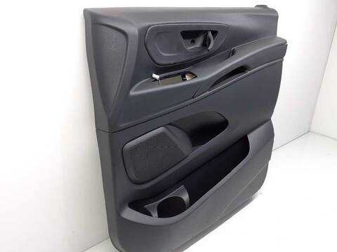 Foto 3ª: Tapizados Cartoneras Mercedes Vito 88CV 65KW