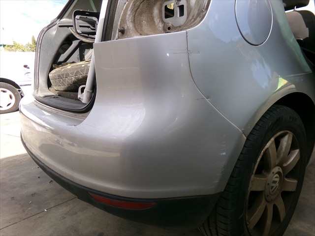 Foto 2ª: Paragolpes Trasero Volkswagen Golf 2.0 TDI MODELO PLUS,2004-2009 [BKD] (2005)