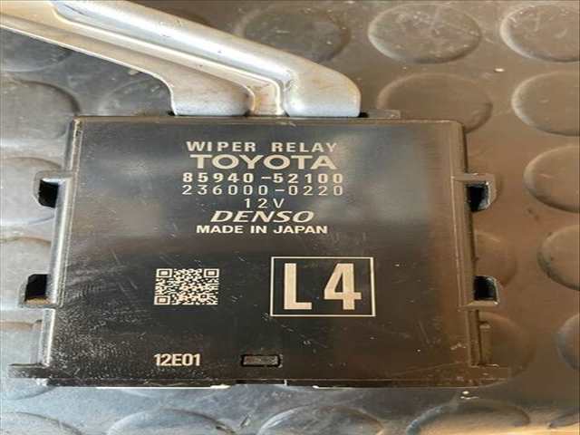 Foto 3ª: Centralita Motor ECU Toyota Yaris ACTIVE 1 16V CAT 111CV (2017)