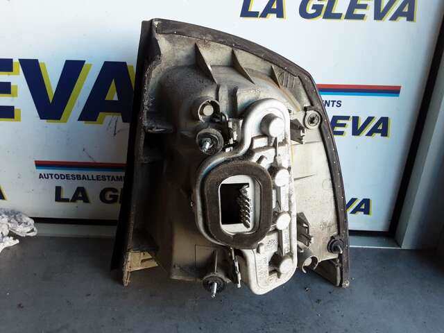 Foto 2ª: Piloto Trasero Izquierdo Opel Astra 1.8 16V COUPE [Z18XE] (2000)