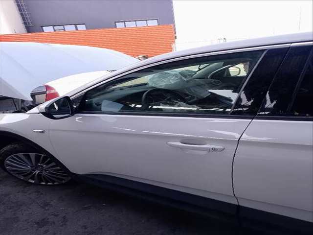 Puerta Delantera Izquierda Opel Grandland 1.2 75)