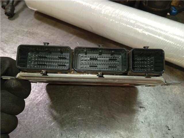 Foto 3ª: Centralita Motor ECU Dacia Sandero 1.0 STEPWAY COMFORT [1.0 LTR. - 67 KW TCE CAT]