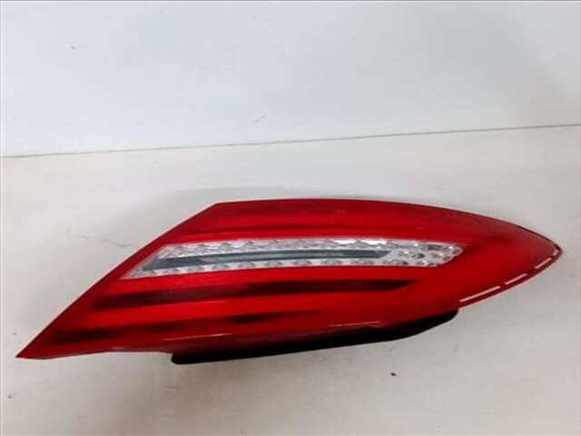 Foto 3ª: Piloto Trasero Derecho Mercedes Clase C 160 2.1 C 220 CDI BLUEEFFICIENCY (204.002) [2.1 LTR. - 125 KW CDI CAT]