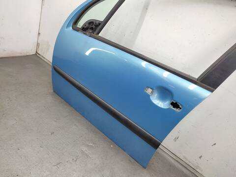 Foto 2ª: Puerta Delantera Izquierda Citroen C3 1.4 I 73CV 54KW [KFV] (2004)