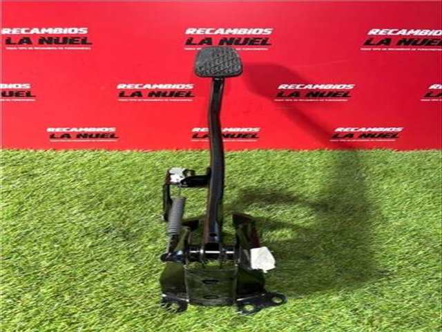 Foto 4ª: Pedal Freno Mercedes Vito 109/111 CDI WORKER COMPACTA CDI CAT 114CV 84KW FURGON [R9M 503] (2018)