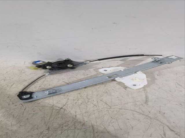 Foto 3ª: Elevalunas Manual Trasero Izquierdo Kia Stonic 1.0 T-GDI 101CV [G3LC G3LE] (2017)