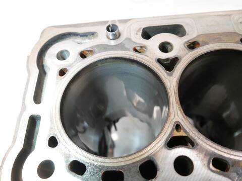 Bloque Motor Ford Transit 130 CV 96KW