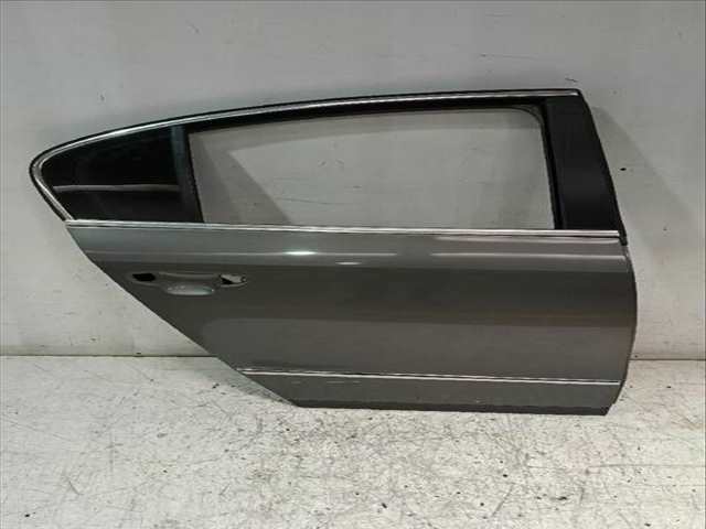 Puerta Trasera Derecha Volkswagen Passat 2.0 TDI 16V 140CV