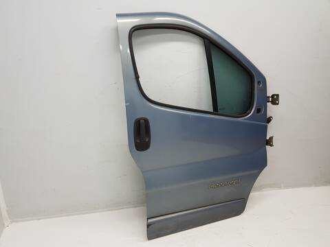 Foto 3ª: Puerta Delantera Derecha Renault Trafic 6 - PLAZAS ACRISTALADO PARCIAL 29T COMBI CORTO (2006)