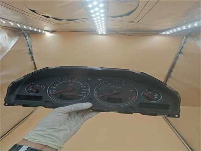 Cuadro de Instrumentos Volvo S60 2.4 D [2.4 LTR. - 96 KW DIESEL]
