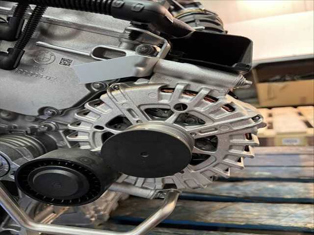 Foto 3ª: Alternador Rolls Royce Cullinan 571 - 600 CV [N74B68A N74] (2022)
