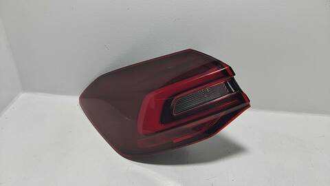 Piloto Trasero Izquierdo Ford Focus TREND 1 ECOBOOST CAT 101CV