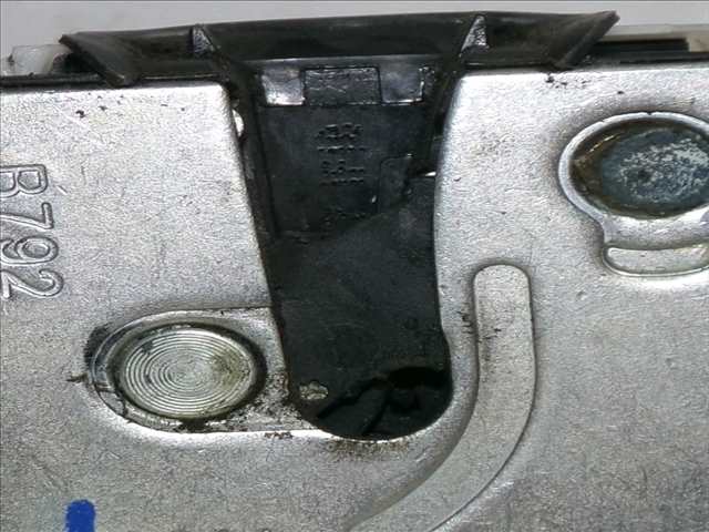 Foto 3ª: Cerradura Puerta Delantera Izquierda Peugeot Bipper 1.4 HDI 50KW [BHS] (2012)