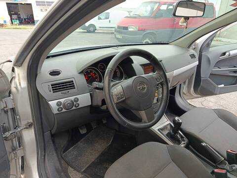 Foto 1ª: Salpicadero Opel Astra Z17DTH BERLINA (2006)