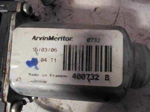 Foto 3ª: Elevalunas Eléctrico Delantero Derecho Renault Scenic 2.0 16V CAT F4R) 139CV 102KW JA..) [F4R C7] (2001)