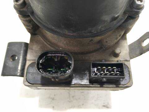 Foto 2ª: Bomba de Direccion Citroen C4 1.6 HDI CAT 9HY - DV6TED4) 109CV (2004)