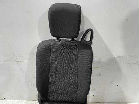 Foto 3ª: Asientos Traseros Renault Scenic GRAND CONFORT DYNAMIQUE 131CV [F9Q818] (2003)