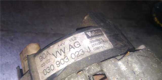 Foto 1ª: Alternador Volkswagen Golf 1.8 GTI [1.8 LTR. - 110 KW 20V TURBO] [AUM]