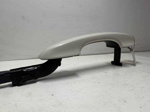 Foto 2ª: Maneta Exterior Delantera Izquierda Ford Focus LX6G 6007HA (2020)