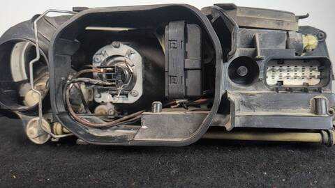 Foto 3ª: Faro Izquierdo Volkswagen Touareg TDI R5 174CV 128KW (2003)