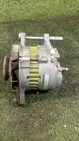 Foto 4ª: Alternador Mitsubishi Pajero 2.6 G L042 CABRIO [4G54] (1984)