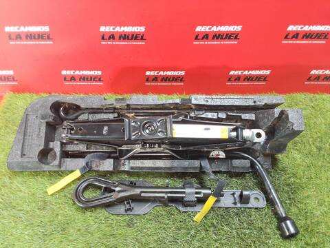 Foto 2ª: Gato Ford Transit 2.0 ECOBLUE 130CV 96KW FURGONETA [BKFA,BKFB,YMF6,YMFA,YMFB,YMFS] (2019)