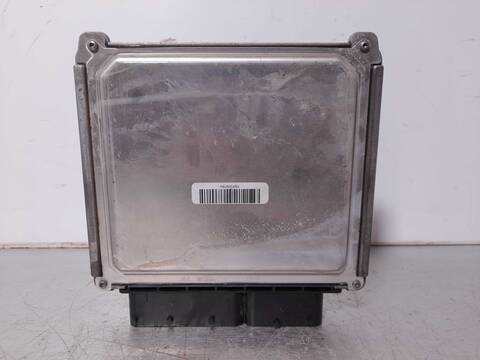 Foto 4ª: Centralita Motor ECU Seat Leon 1.6 TDI 110CV 81KW [CXX] (2016)