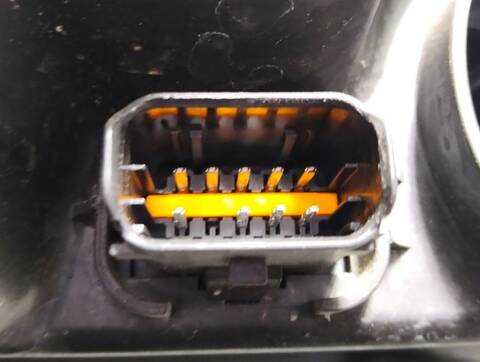 Foto 2ª: Faro Izquierdo Citroen C4 1.6 16V HDI FAP 109CV [9H01] (2006)