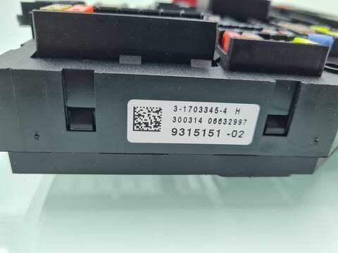 Foto 2ª: Caja Reles Fusibles Bmw X4 XDRIVE 20D 190CV 140KW [B47D20A] (2014)