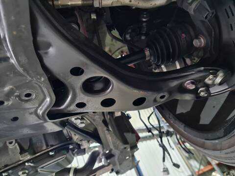 Foto 1ª: Brazo Suspension Delantero Derecho Toyota Corolla GR SPORT 152CV [M20A] (2022)