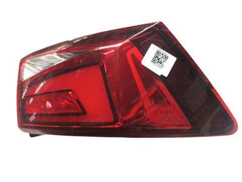 Foto 3ª: Piloto Trasero Izquierdo Seat Ateca 1.4 TSI (2016)