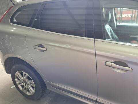 Foto 2ª: Puerta Trasera Derecha Volvo XC 60 MOMENTUM 2WD 181CV 133KW [D4204T5] (2014)