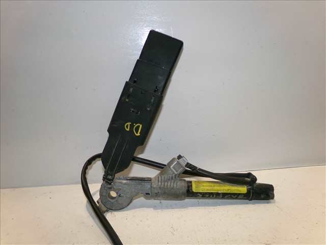 Cinturón Delantero Derecho Nissan Kubistar 1.5 DCI 2003-2009