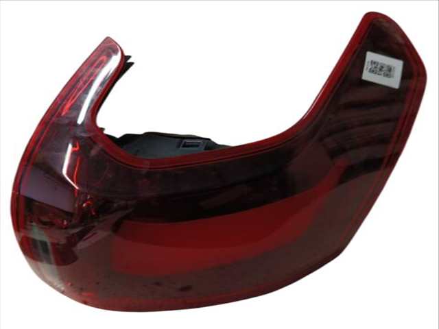 Foto 3ª: Piloto Trasero Izquierdo Peugeot 2008 1.6 BLUEHDI 100 (2013)