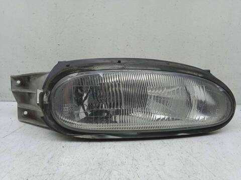 Faro Derecho Nissan 100 2.0 16V CAT 105KW