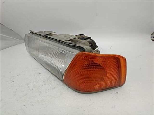 Foto 3ª: Faro Izquierdo Volvo 440 1.8 [B 18 U]