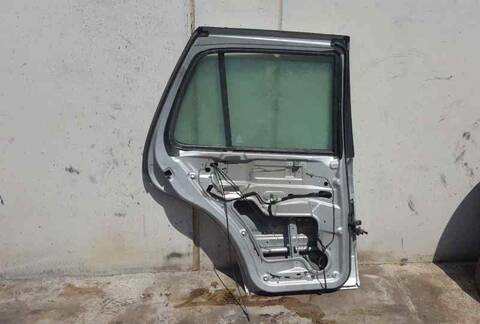 Puerta Trasera Izquierda Mercedes Clase ML 230 VERSION INDEFINIDA