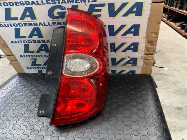 Piloto Trasero Derecho Fiat Doblo 1.300 CDTI 75CV/55KW 0CV