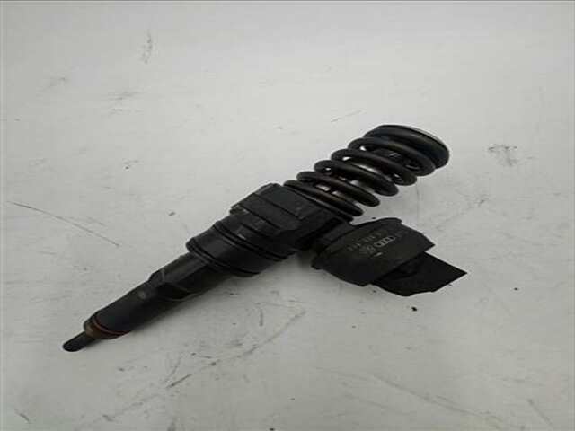 Foto 3ª: Inyectores Volkswagen Golf 1.9 ADVANCE [1.9 LTR. - 77 KW TDI] [BXE]