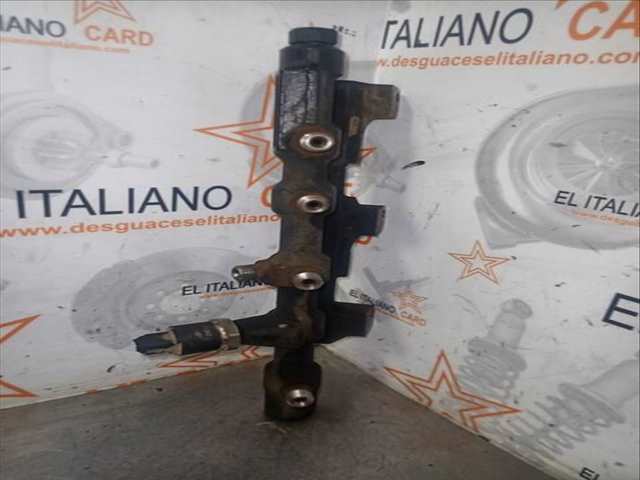 Foto 4ª: Rampa Inyectora Hyundai Terracan 2.9 CRDI GL 150CV 110KW [J3] (2003)