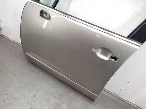 Foto 2ª: Puerta Delantera Izquierda Peugeot 5008 1.6 HDI 114CV 84KW [9H05] (2013)