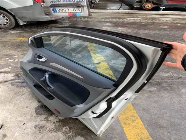 Foto 2ª: Puerta Delantera Derecha Ford Mondeo 2.0 TDCI140CV [QXBA] (2008)