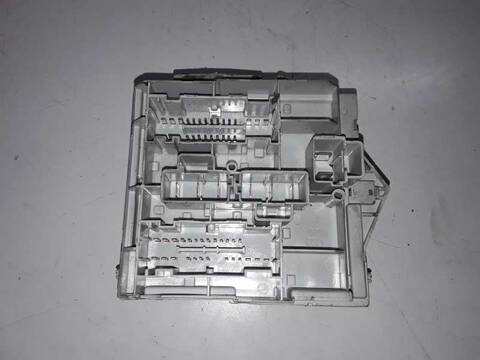 Foto 3ª: Caja Reles Fusibles Lancia Y 1.2 16V ARGENTO 80CV (2003)