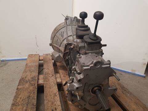 Foto 3ª: Caja Cambios Land Rover Defender 2.5 TD5 4X4 L316) 122CV 90KW