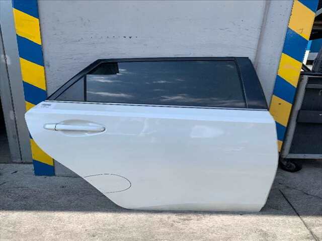 Puerta Trasera Derecha Toyota Auris 1.8 16V HIBRID 99CV 0CV