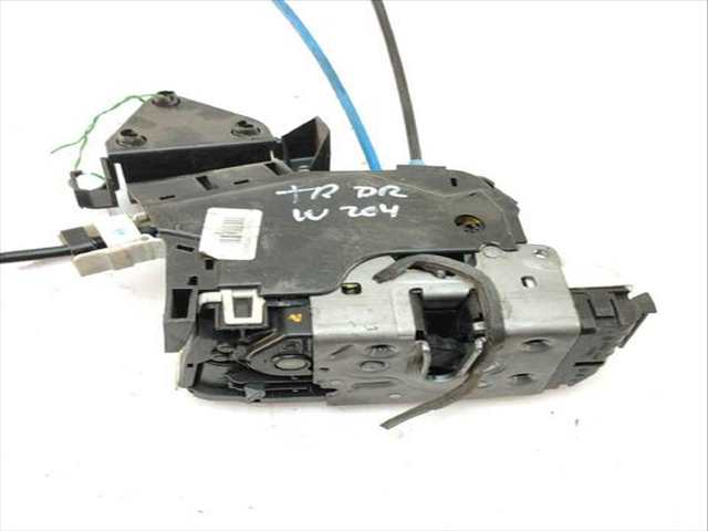 Foto 2ª: Cerradura Puerta Trasera Derecha Mercedes Clase C 160 C 200 CDI 204.007 204.006) 136CV (2007)